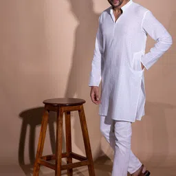 INAAYA JAIPUR Men Thread Work Kurta-image-68