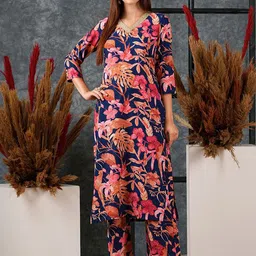 GoSriKi Women Floral Printed Regular Kurta with Palazzos-image-71