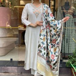 Lilots Women Floral Embroidered Regular Gotta Patti Chanderi Silk Kurta with Trousers & With Dupatta-10