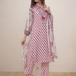 Vishudh Women Floral Printed Kurta with Trousers & Dupatta-14