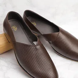 House of Pataudi Men Coffee Brown Textured Slip Ons-picture-19