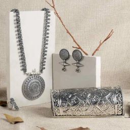 Teejh Magadha Oxidised Silver Jewellery Gift Set-image-2