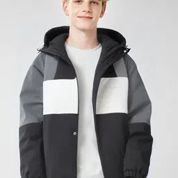 StyleCast x Revolte Men Colourblocked Tailored Jacket-image-61