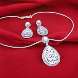 Rihi by P.C. Chandra Jewellers 925 Silver Mother Of Pearl Chain Pendant & Earrings Set-image-6