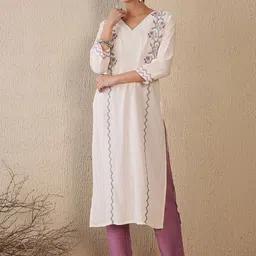 Indo Era Women Floral Embroidered Thread Work Kurta-52