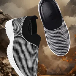 SPRENGE Boys Woven Design Slip-On Sneakers-image-43