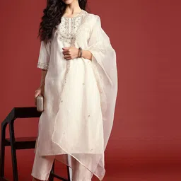 Anouk Floral Yoke Design Round Neck Thread Work Liva Kurta With Trousers & Dupatta-image-81