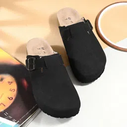 AfroJack Men Clogs-picture-6