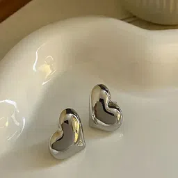 TEULRIP Silver-Plated Heart Shaped Studs-46