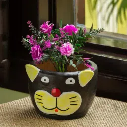 ExclusiveLane 'Meek Meow' Black & Yellow Planter Pot - Set of 1-image-18