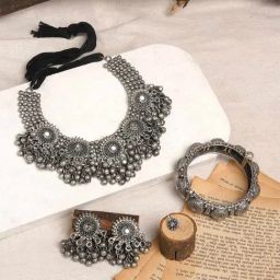 Teejh Eluru Oxidised Silver Jewellery Gift Set-43