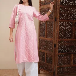 Vishudh Women Embroidered Thread Work Kurta-image-58