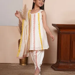 ADORNIA Chanderi Woven Sleeveless Floral Printed Lace Detailed Coordinating Kurti Dhoti With Dupatta & Hair Clip Set - White-picture-24