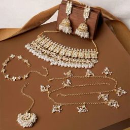 Teejh Mahbubnagar Gold Jewellery Gift Set-11