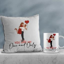 eCraftIndia Multicolor Ceramic Boy Holding Girl Up With Balloon Print Cushion & Mug Gift Set-10