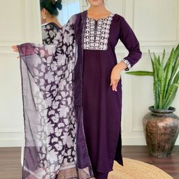 Navlik Women Floral Embroidered Regular Thread Work Kurta with Trousers & With Dupatta-20
