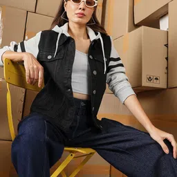 Campus Sutra Women Colourblocked Lightweight Denim Jacket-image-21