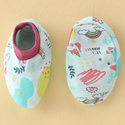 OHMS Interlock Knit Rainbow & Unicorn Print Cap Mittens & Booties Set Multicolor- Cap Diameter 15 cm image 3