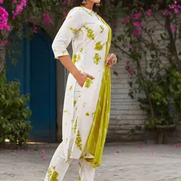 Moda Rapido Abstract Printed Mandarin Collar Straight Kurta With Trouser & Dupatta image 5