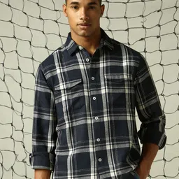 Hubberholme Men Classic Spread Collar Double Pockets Relaxed Fit Casual Shirt-image-88