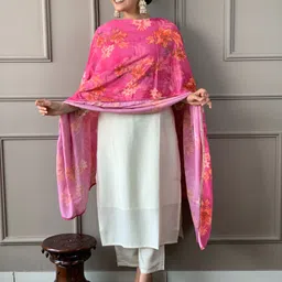JAPNAAM Floral Embroidered Chanderi Silk Kurta With Trousers & Dupatta-image-13