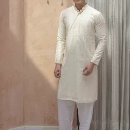 Ethnic India Men Ethnic Motifs Embroidered Kurta-image-36