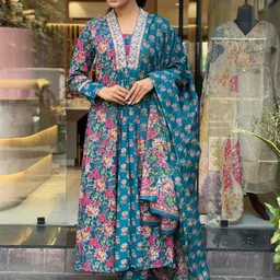 KLOSIA Women Floral Printed Kurta with Trousers & Dupatta-picture-45