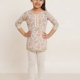 COTLAND FASHION Girls Floral Printed Gotta Patti Floral Kurta-image-11