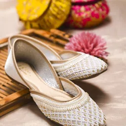 JM Looks Women Embellished Mojaris Flats-picture-20