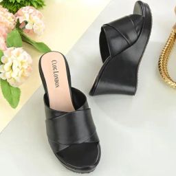 Clog London Women's Black Casual Wedges-image-88