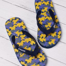 Pine Kids Flip Flops Camouflage Print - Navy Yellow-image-95
