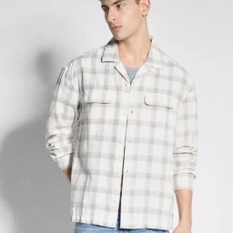 American Eagle White Regular fit Checks Shirt-image-56