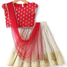 Bbayhug Woven Half Sleeves Brocade Choli & Lehenga Set with Lace Border Dupatta - Red & Off White-image-76