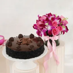 Truffle Delight Cake With Bunch Of Roses And Orchids (Half kg)-image-38