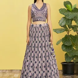 DIVASTRI Embroidered Sequinned Semi-Stitched Lehenga & Unstitched Blouse With Dupatta image 4