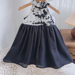 StyleCast x Revolte Girl Floral Print Monochrome Applique Halter Neck A-Line Dress-image-45