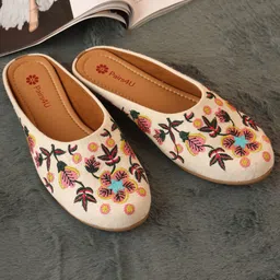 Pairs4U Women Embellished Ethnic Mojaris with Embroidered Flats-image-28