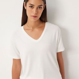 Happiness istanbul Women Solid V-Neck T-Shirt-image-38