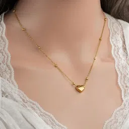 DressBerry Gold-Plated Heart Shaped Necklace-15