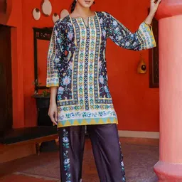 HOUSE OF KARI Printkari Floral Printed Notch Neck Tunic with Palazzo-picture-53