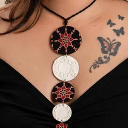 Look and Adorn Handcrafted Necklace-image-11