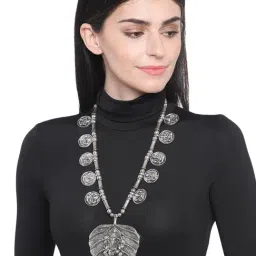 Imli Street Ganesh Design Silver Necklace-20