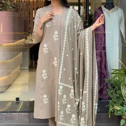 URMIR FASHION Women Floral Embroidered Regular Thread Work Kurta with Trousers & With Dupatta-picture-21