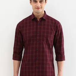 Allen Solly Men Slim Fit Opaque Checked Casual Shirt-picture-25