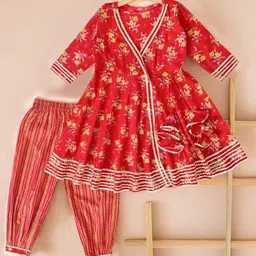 THE WEAVERS SHOP BY RAAVI Girls Floral Printed Cotton A-Line Kurta with Pyjama-picture-26