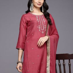 Varanga Ethnic Motifs Yoke Design Sequinned Kurta With Trousers & Dupatta-18