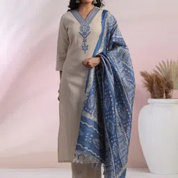 Anni Designer Floral Yoke Design Regular Straight Kurta with Trousers & Dupatta-picture-0