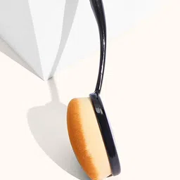 VBA Foundation Brush image 2