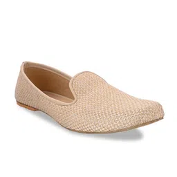 Aristitch Men Cream-Coloured Textured Slip-On Mojaris-image-19