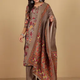 all about you Women Floral Regular Kurta with Trousers & Dupatta-45